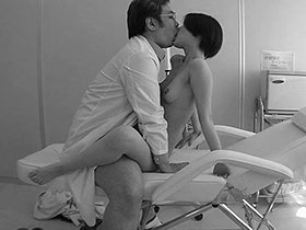 院長より買取 整骨院盗撮 スタイル◎美人若妻を集めた妊活中出し編　サンプル画像08